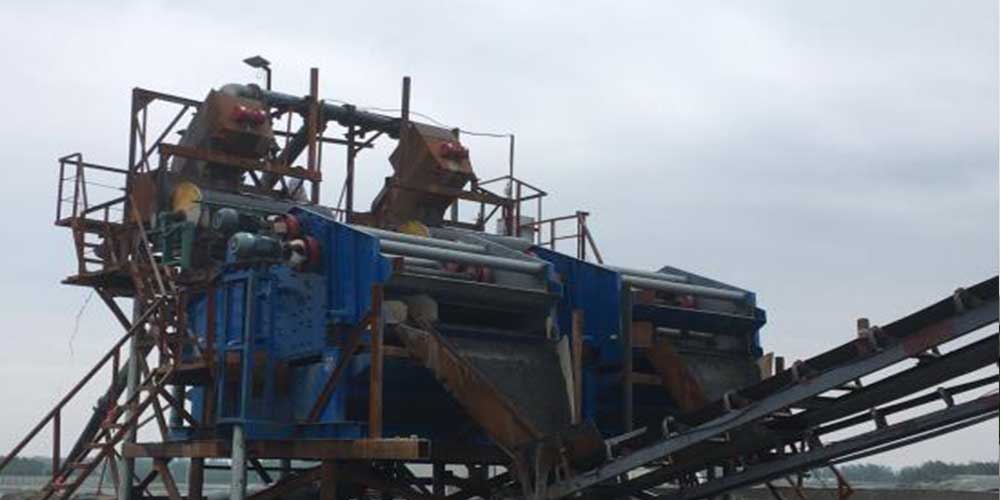 霍邱xx循環(huán)經(jīng)濟科技公司閉庫的鐵尾礦砂綜合再利用，每日獲利10萬元