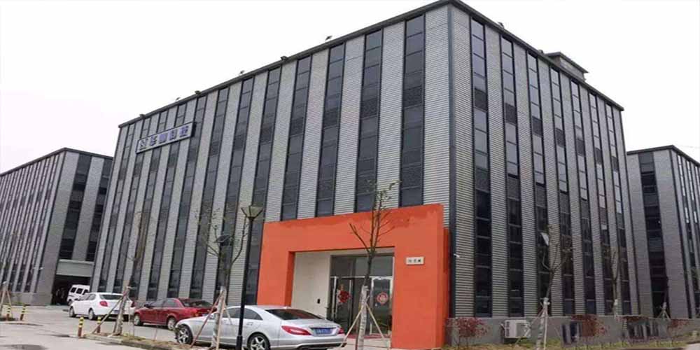 寧夏 ** 石化有限公司用高服自動(dòng)排渣過濾機(jī)給液蠟去色、除雜