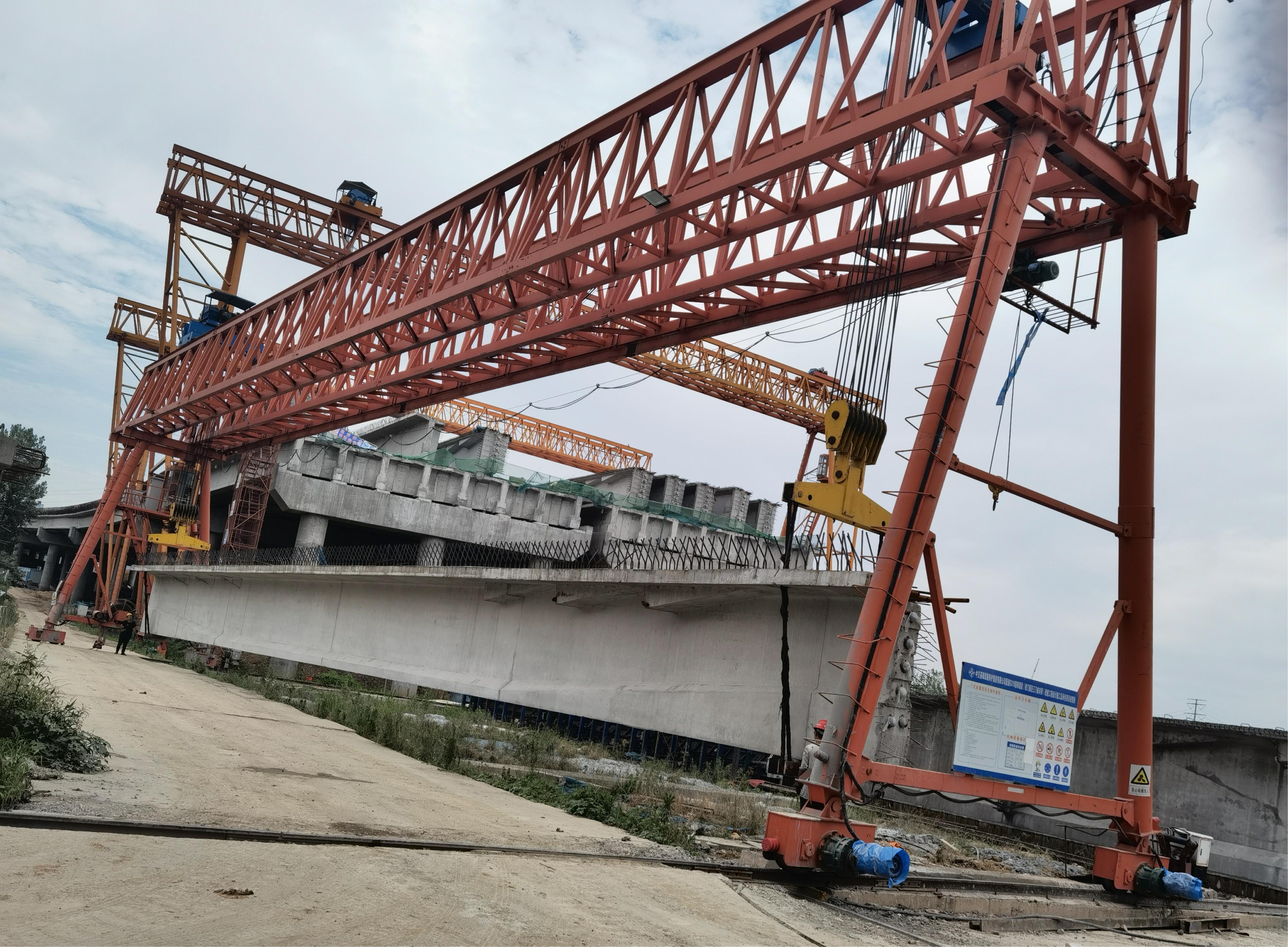 雙梁龍門吊出現(xiàn)重物自墜怎么回事?