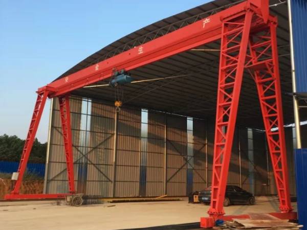 龍門吊保持視野清晰對避免盲區(qū)至關(guān)重要，你了解如何做到嗎？